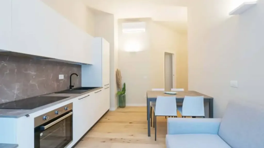 Cuisine - Elegant Two-Room Apartment in Milan