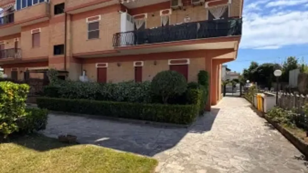 Esterno - Terraced Two-Bedroom Apartment in Anzio