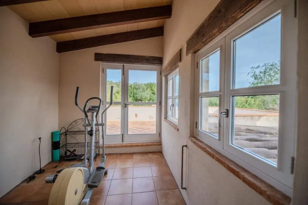 Toad - Rustic Finca with Panoramic Views in Manacor