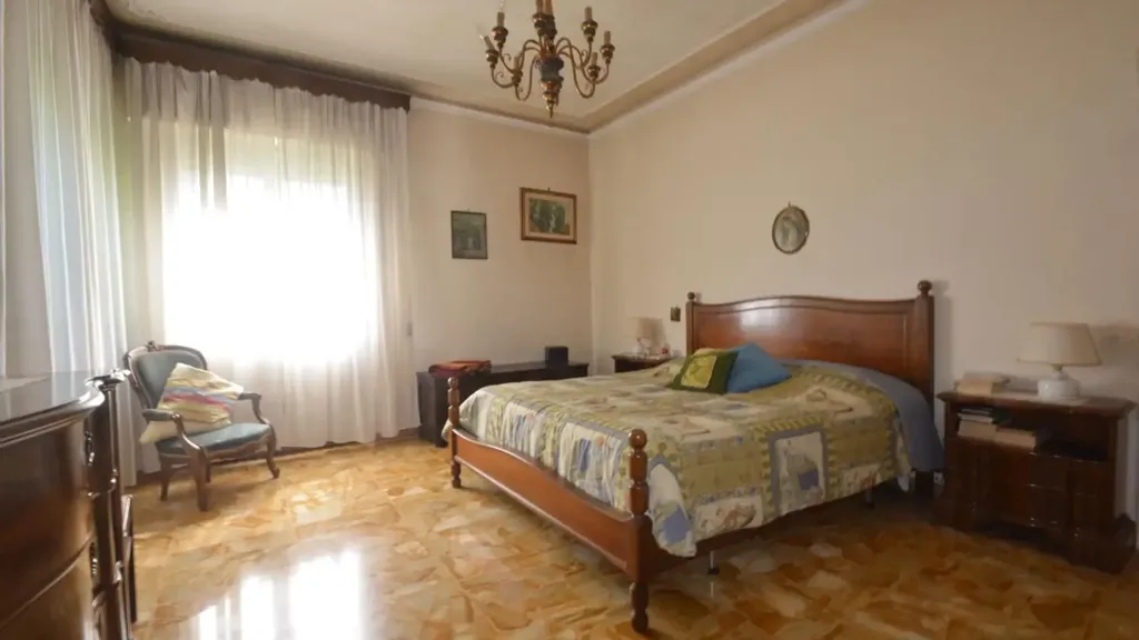 Bedrooms - 6-room house in IT