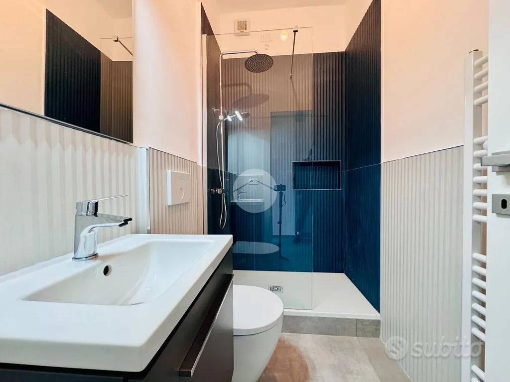 Salles de bain - Fully Renovated Apartment with Panoramic Balcony in L'Aquila