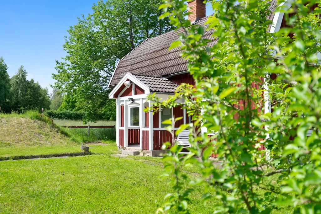 Giardino - Charming Cottage with Workshop in Skövde