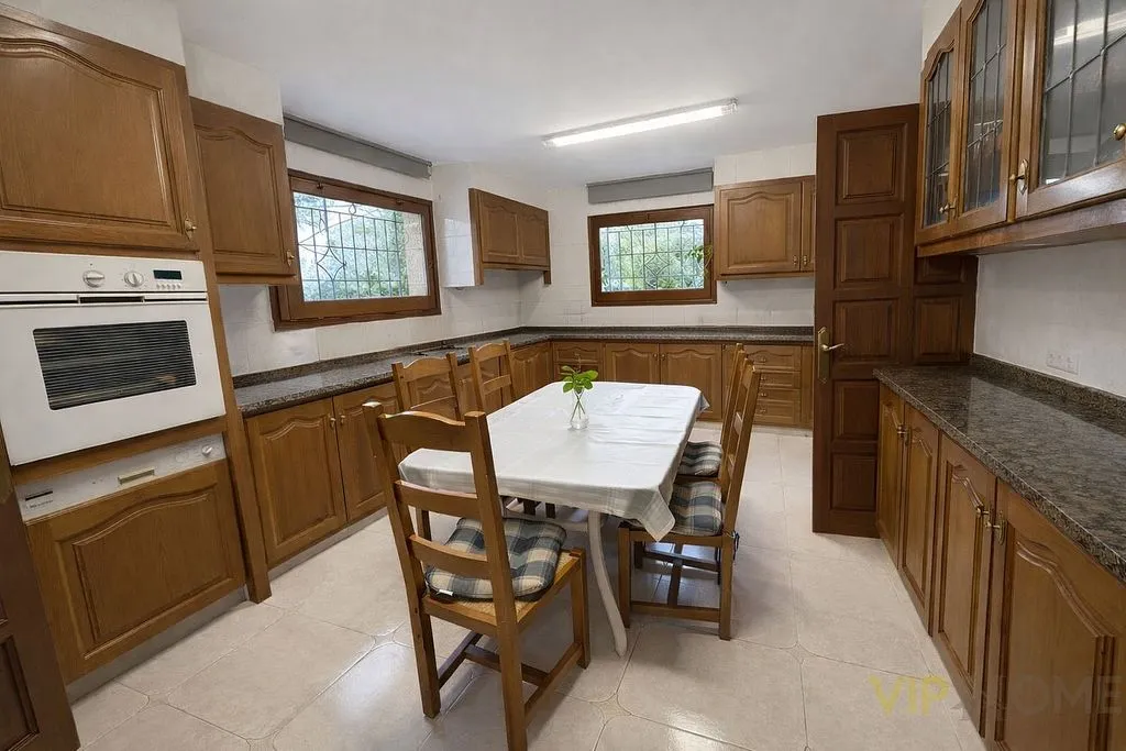 Cuisine - Chalet with Mountain Views in Golf Costa Brava