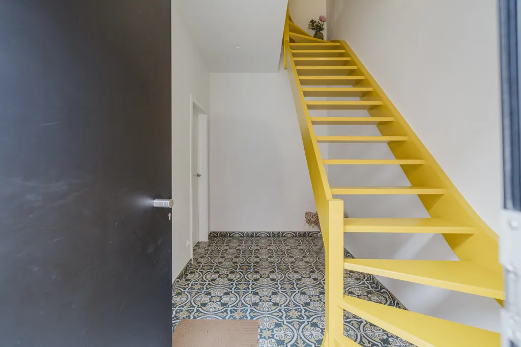 Toad - Commercial Property with Residential Unit in Wervik