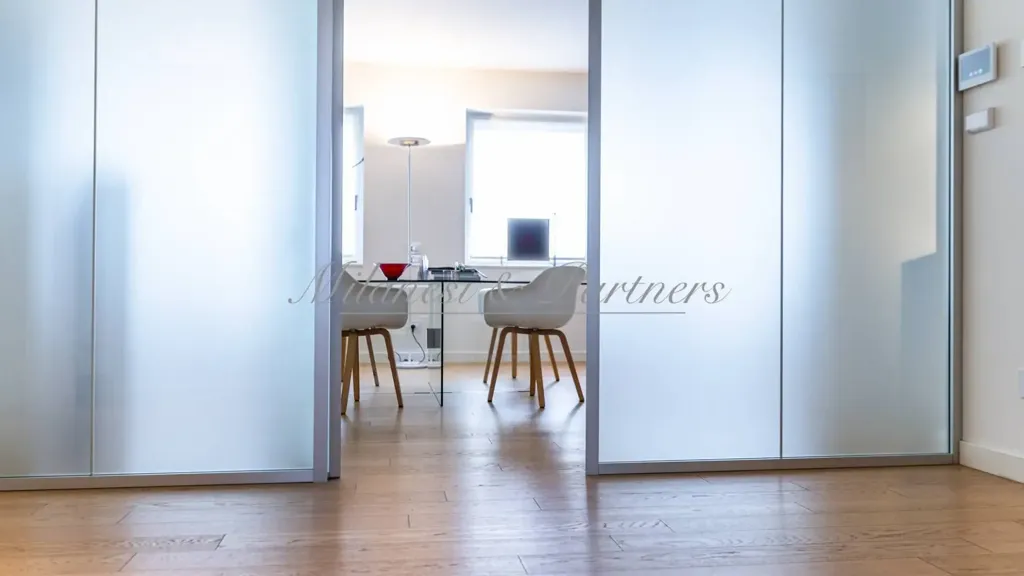 hallway_entrance