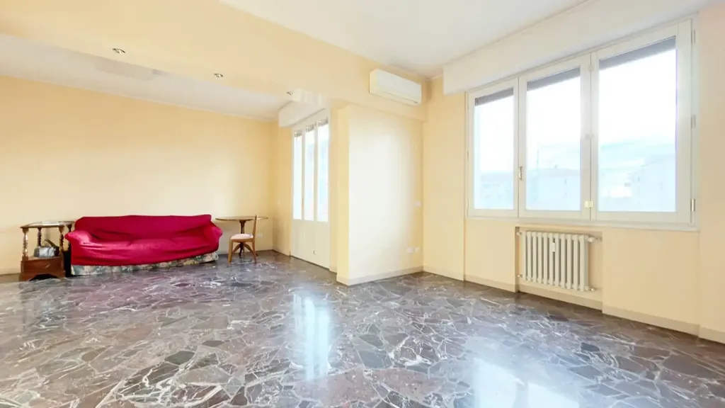 Soggiorno - Rusticated Apartment with Balcony in Florence