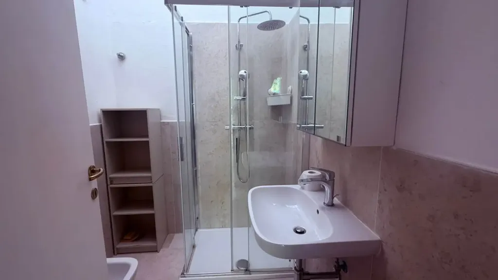 Salles de bain - Armed Bilocale with Terrace in Florence