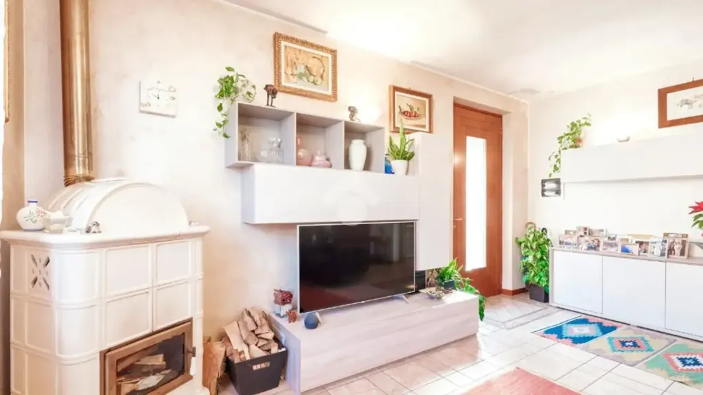 Elutuba - Rustic Villa with Garden in Lazise