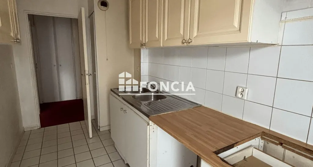 Cucina - T3 Flat with Balcony in Argenteuil Centre