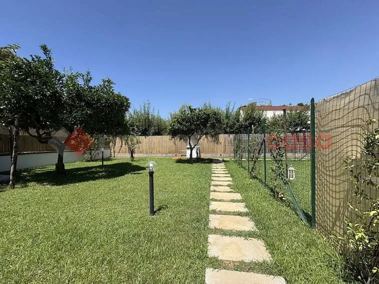 Garden - Rustic Villa with Private Garden in Terracina