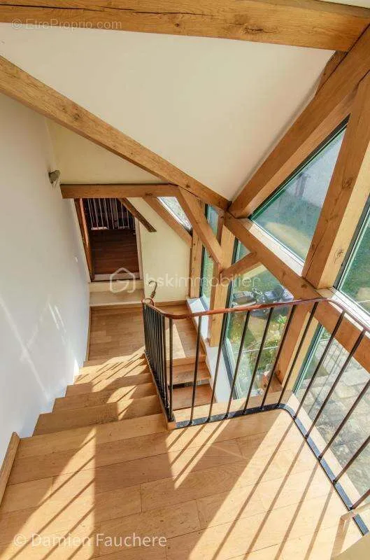 Pièces - Demeure de Caractère en Deux Habitations à Sainte-Mesme