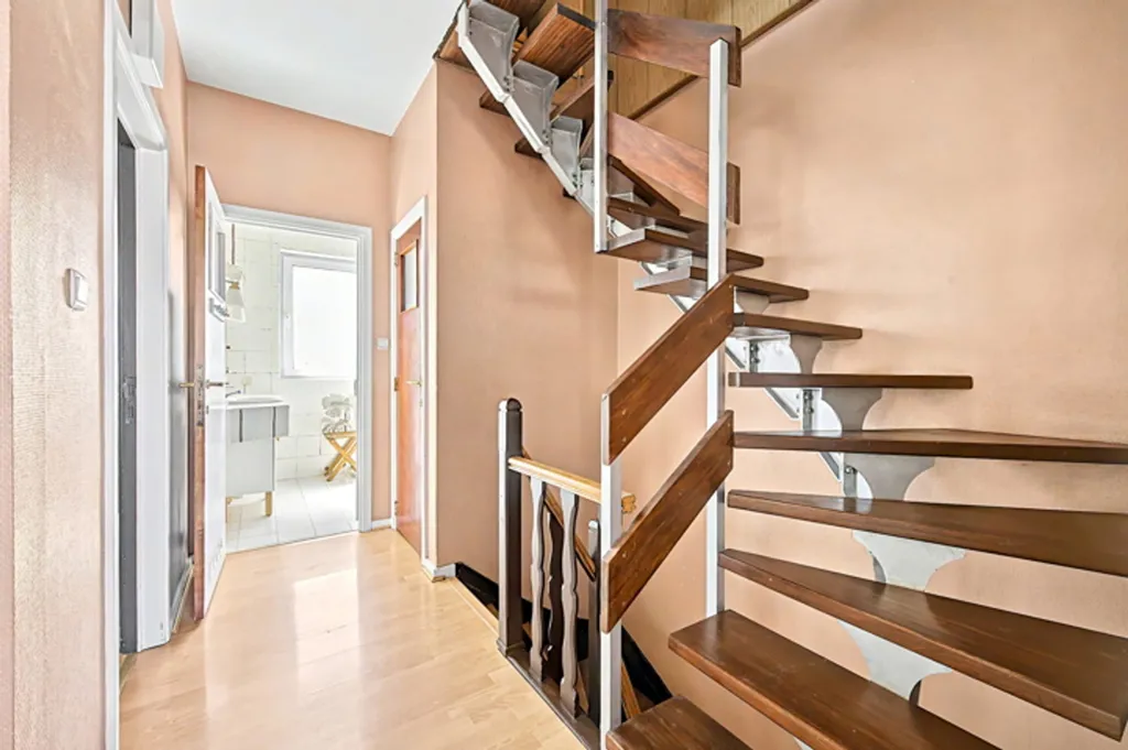 Toad - Retro House with Terrace in Uccle