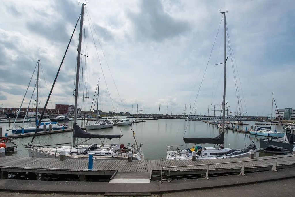 Exterior - Apartment with Harbour View in Lelystad