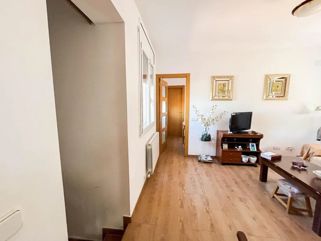 Elutuba - Chalet with Pool in Esparreguera