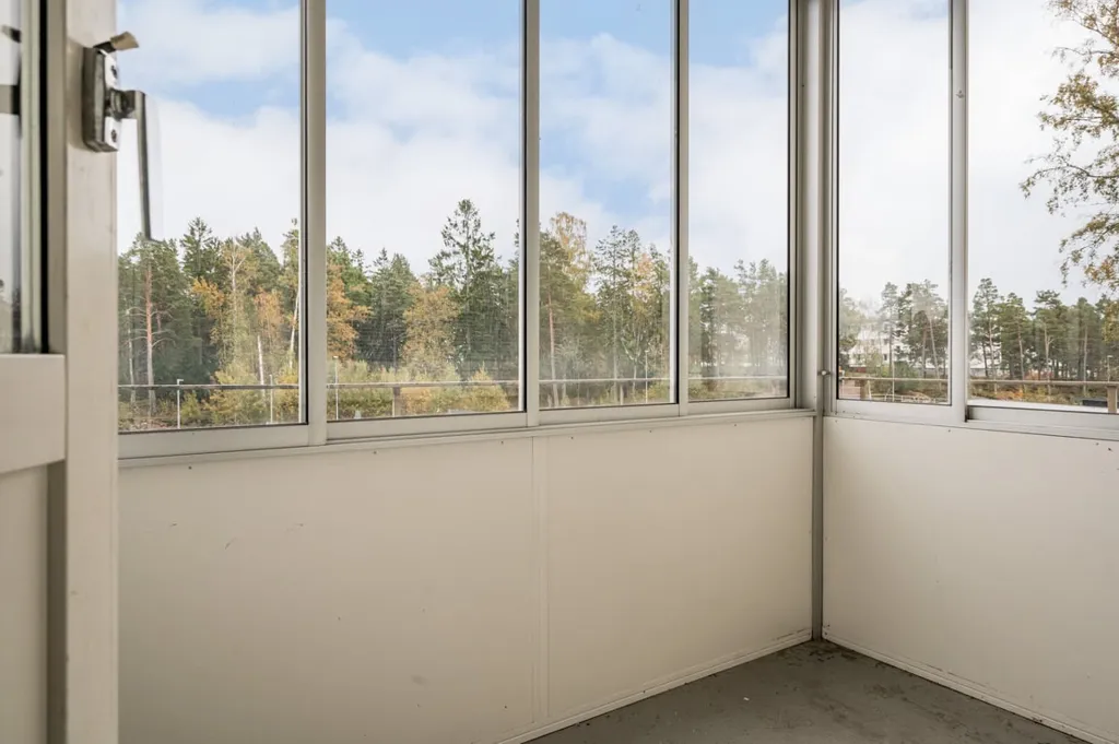 Balcon - Well-Planned Flat with Glazed Balcony in Skoghall
