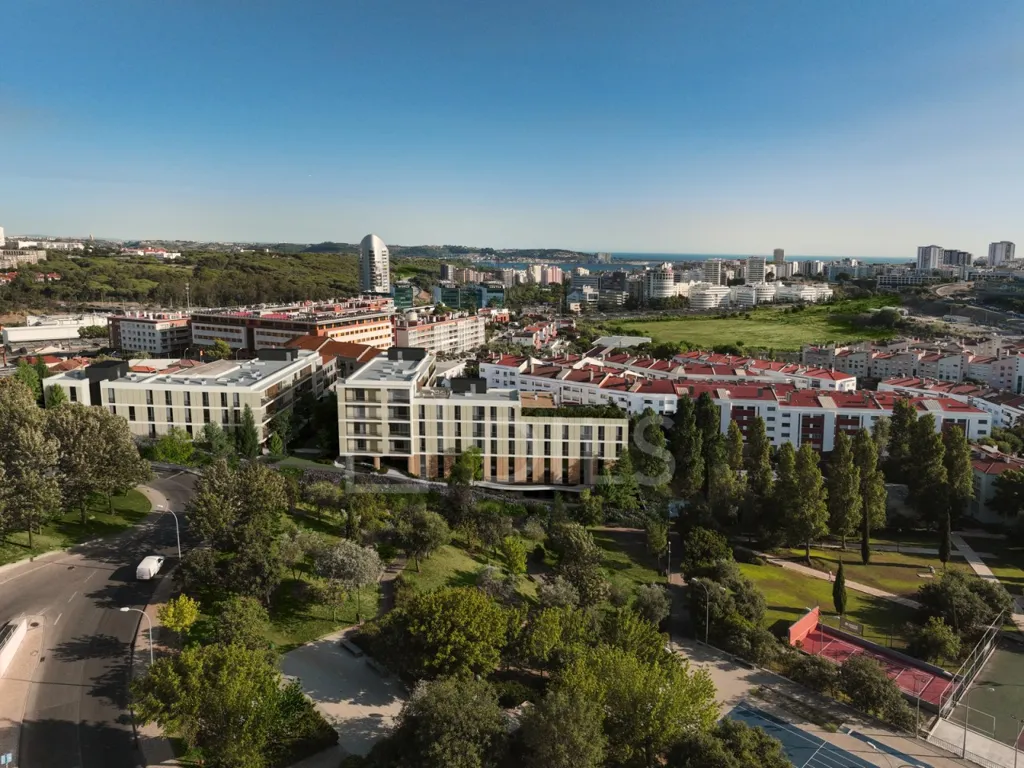 Vista aerea - Luxury 3-Bedroom Flat with Balcony in Carnaxide