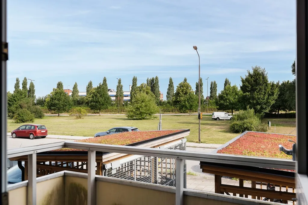 Balcon - Apartment with Two Balconies on Segevångsgatan