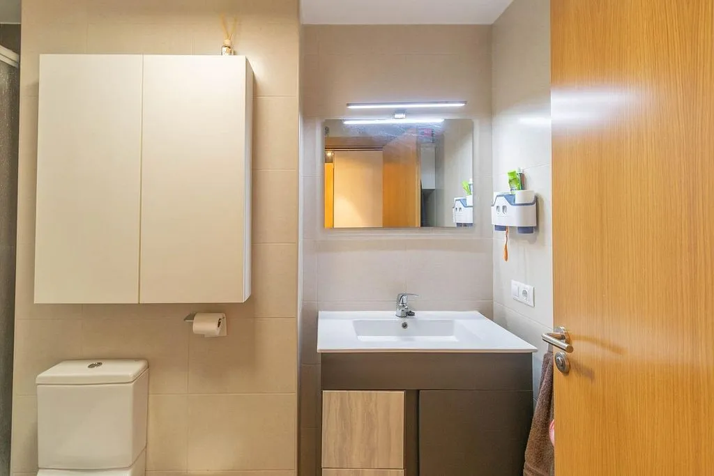 Vannitoad - Apartment with Garage in Mutilva