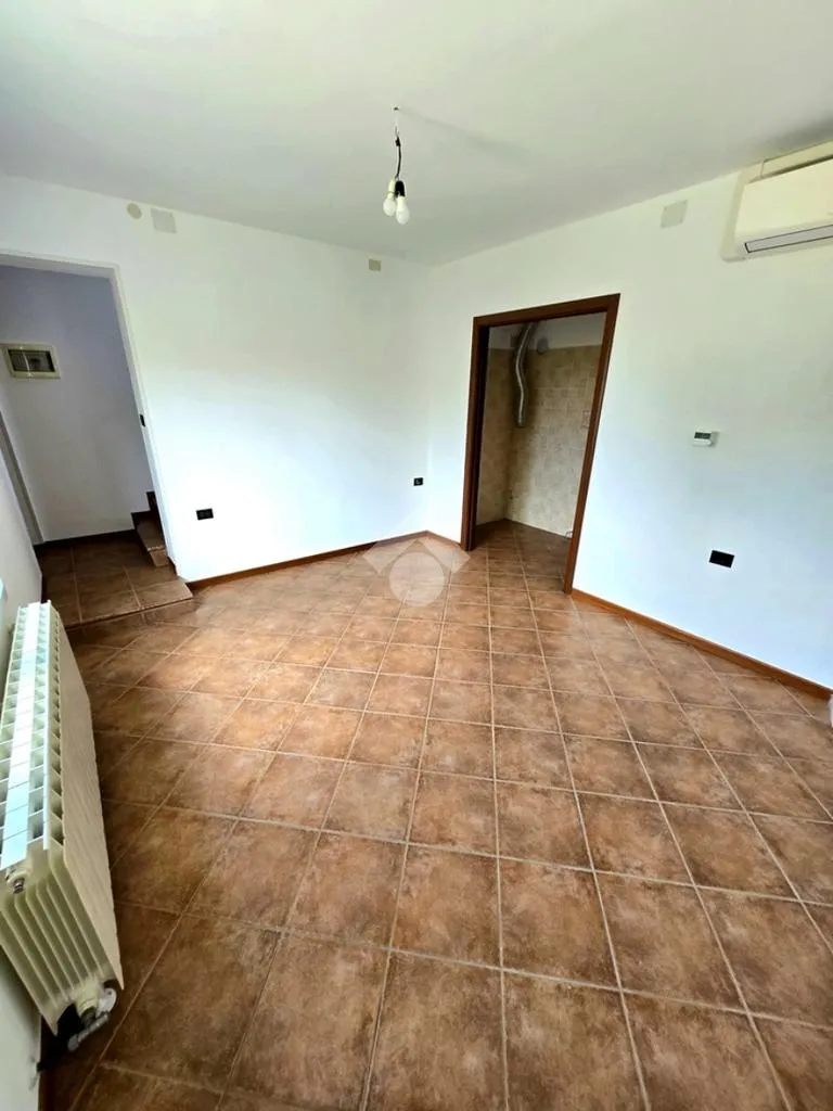 Elutuba - Semi-detached House with Recent Renovation in Muggia