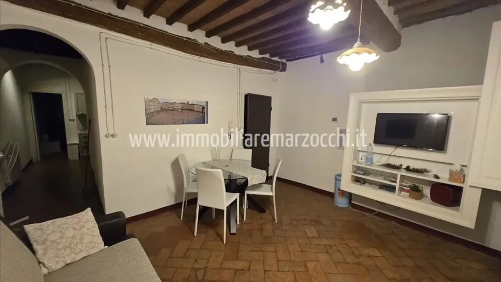 Elutuba - Rustic-Style Flat in Siena's Historic Centre
