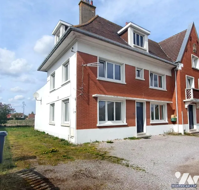 Extérieur - Immeuble avec 2 Appartements au Centre d'Audruicq