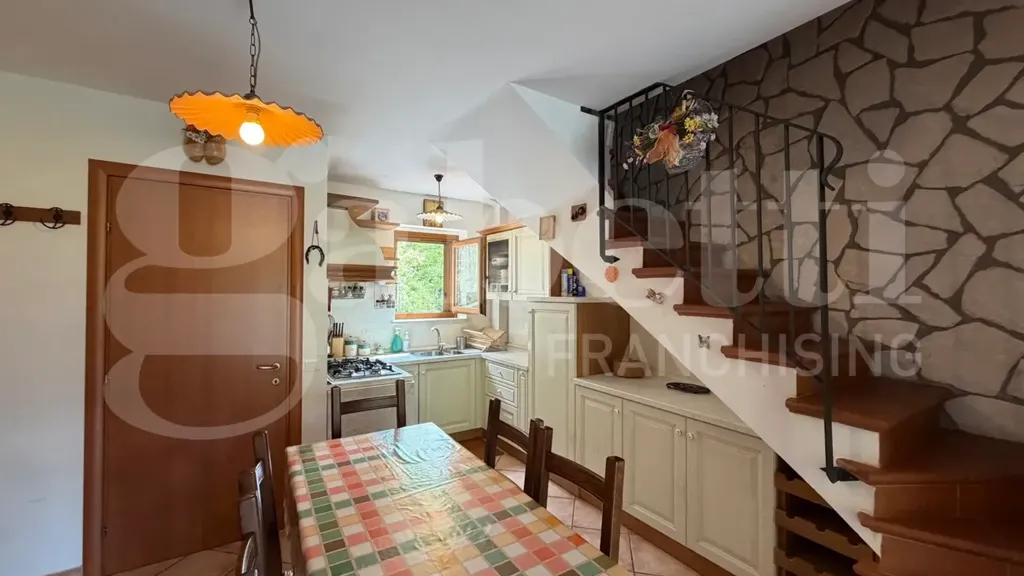 Salle à manger - Panoramic Semi-Detached Villa in Rocca Di Cambio