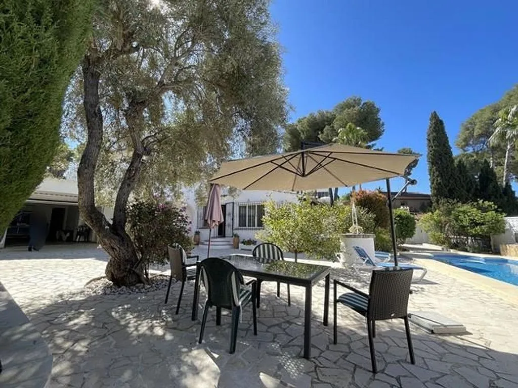 Pool - Villa with Pool and Terrace in El Portet