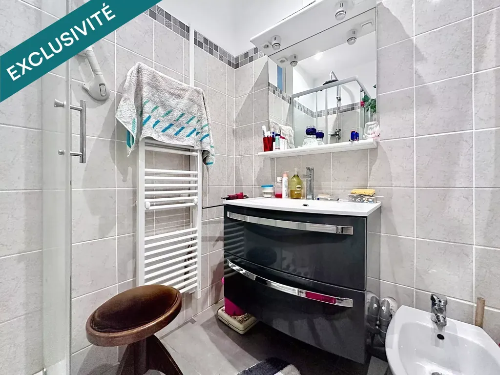 Salles de bain - Appartement avec Jardin et Terrasse à Manosque