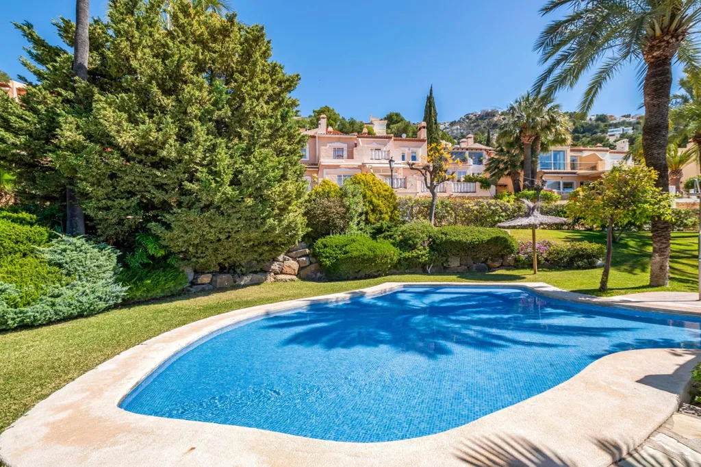 Piscine - Refurbished Villa with Panoramic Views in Altea Hills