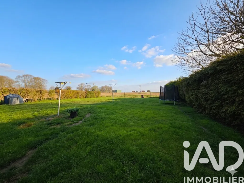 Jardin - Maison en Pierre avec Jardin à Hervilly