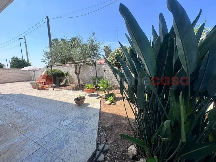 Giardino - Villa with Sea View in Leporano