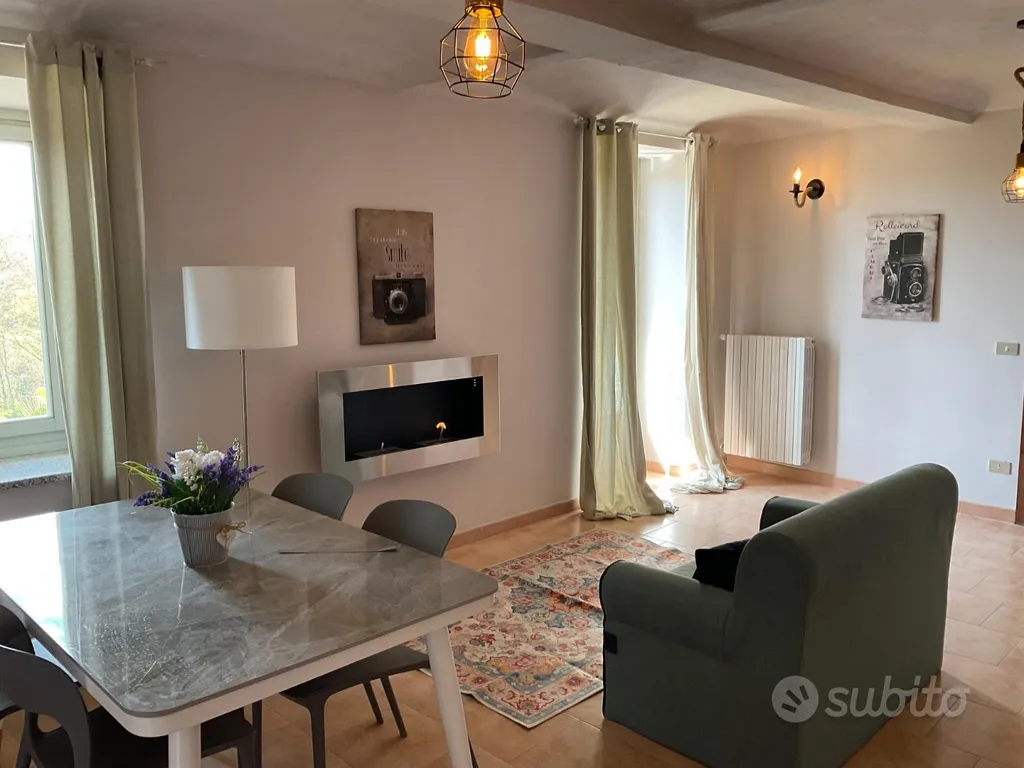 Séjour - Fully Furnished Apartment with Balconies in Piea