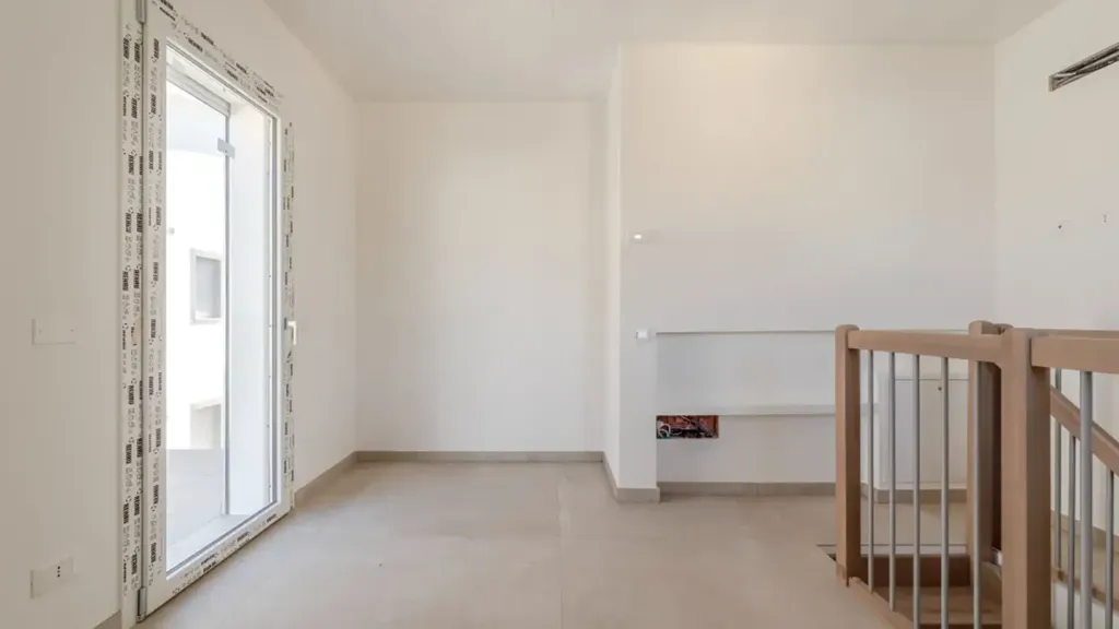 Esik - Rear-Facing Apartment with Private Garden in Cervia