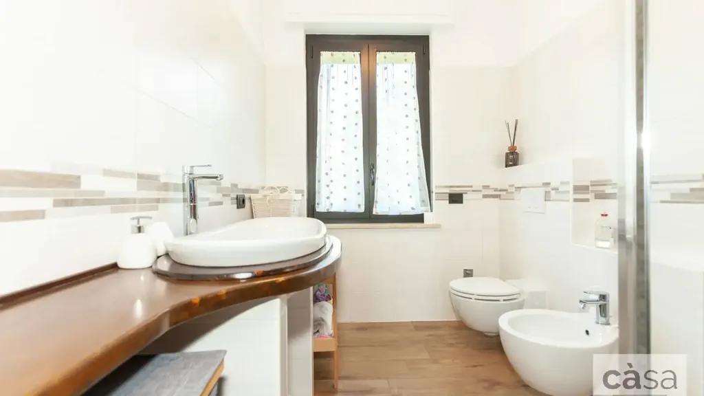 Bagni - Luxury Villa with Lake View in Comerio