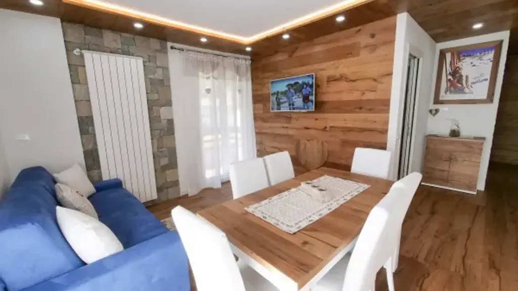 Salle à manger - Rustic-Style Flat with Balcony in Aprica