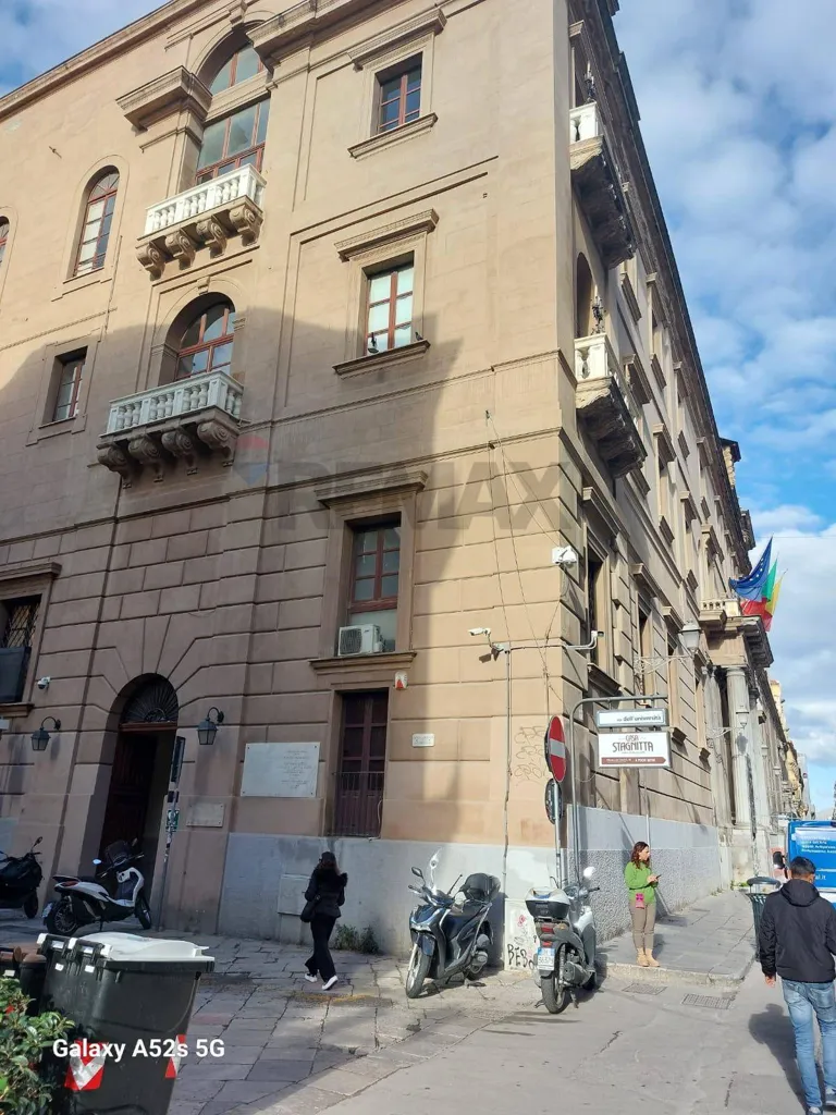 Esterno - Appartamento con tre balconi nel centro storico di Palermo