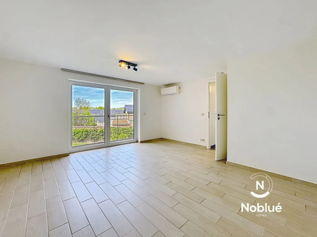 Toad - Renovated Apartment with Terrace in Aubel