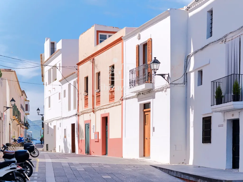 Välivaade - Penthouse with Sea Views in Dalt Vila