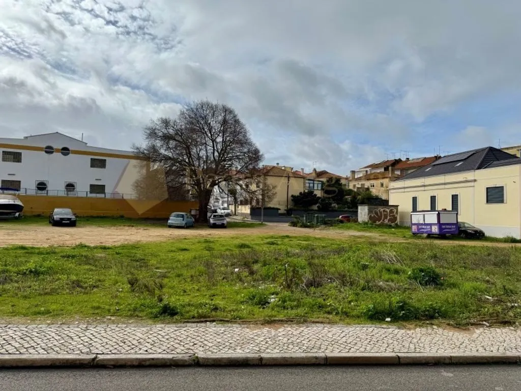Jardin - Urban Land for Construction in Setúbal