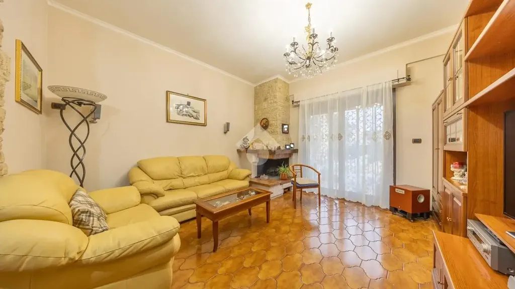 Séjour - Apartment with Balconies in La Rustica, Rome