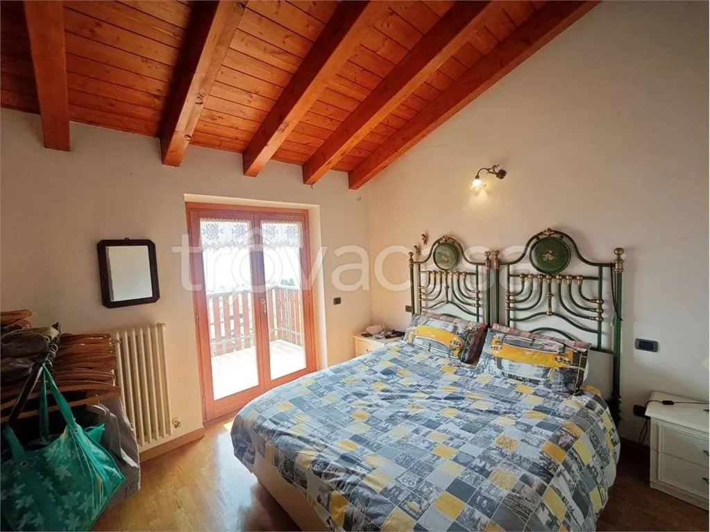 Chambres - Alpine-Style Apartment with Terraces in Barzio