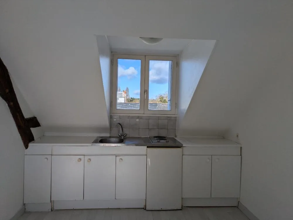Pièces - Appartement Lumineux de 2 Pièces à Saumur