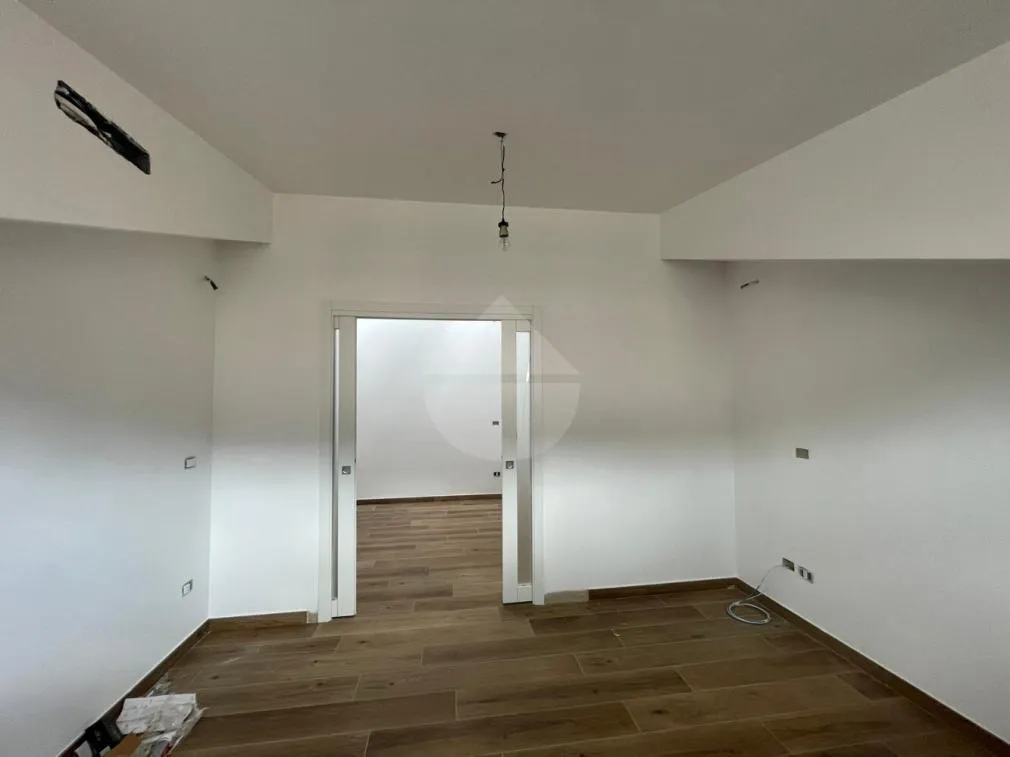 Pièces - Mansard Trilocale in Central Acri