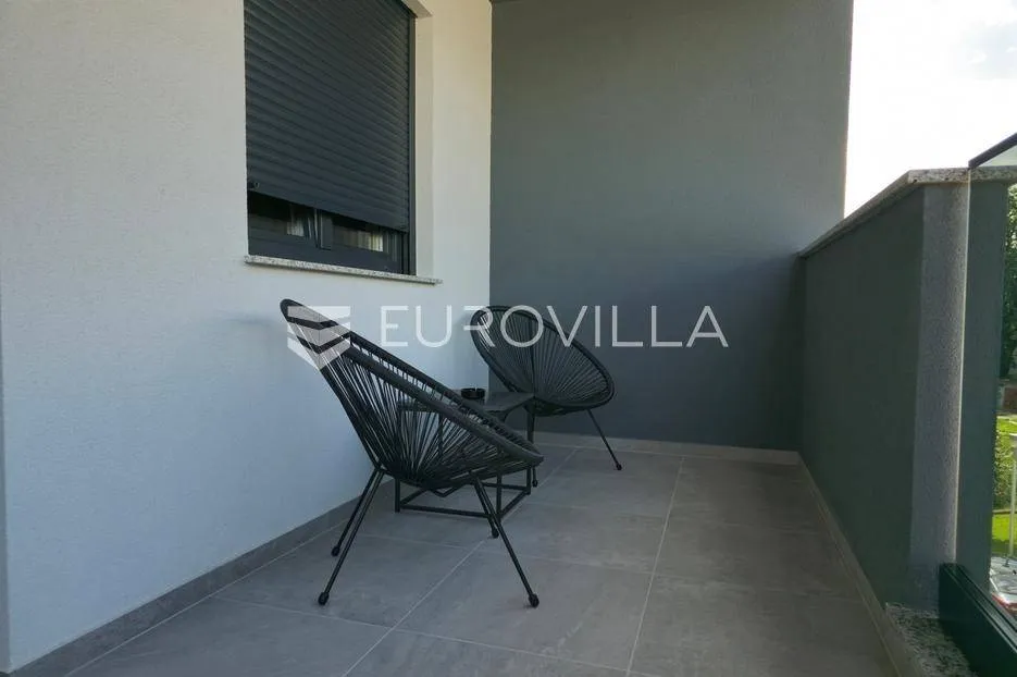 Balcone - Modern Studio Flat with Balcony in Zagreb
