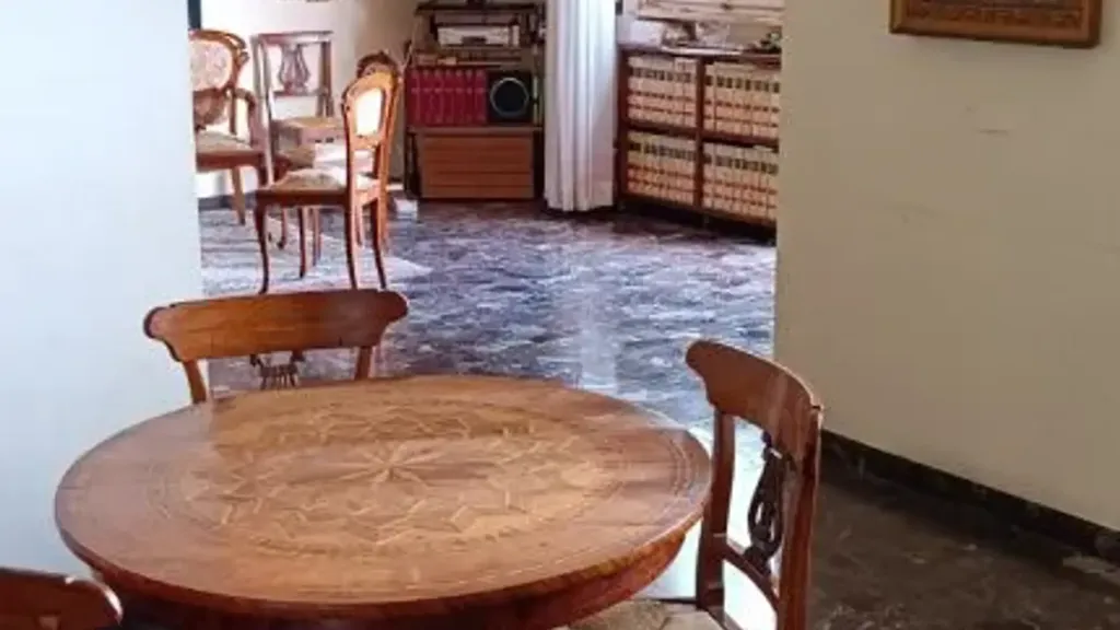 Sala da pranzo - Panoramic Apartment with Garden in Settignano, Florence