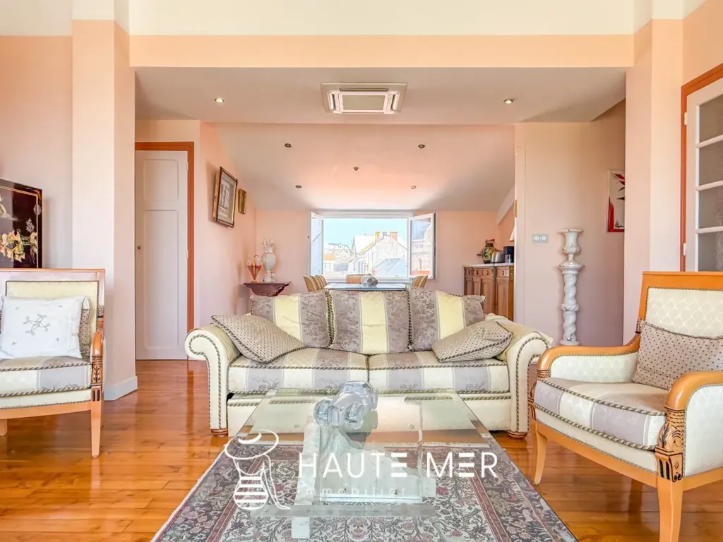Séjour - Appartement T4 Face à la Mer avec Garage à Arago