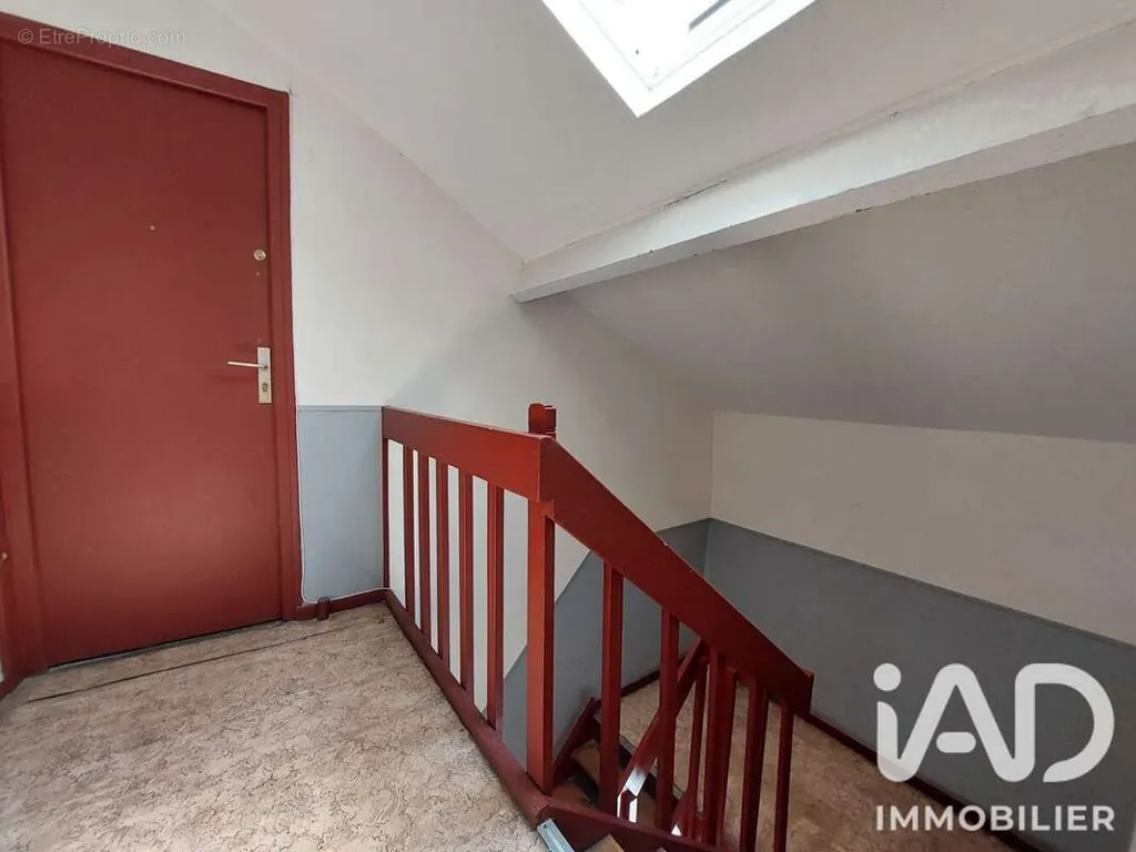 Stanze - 2-Bedroom Apartment in Persan Centre