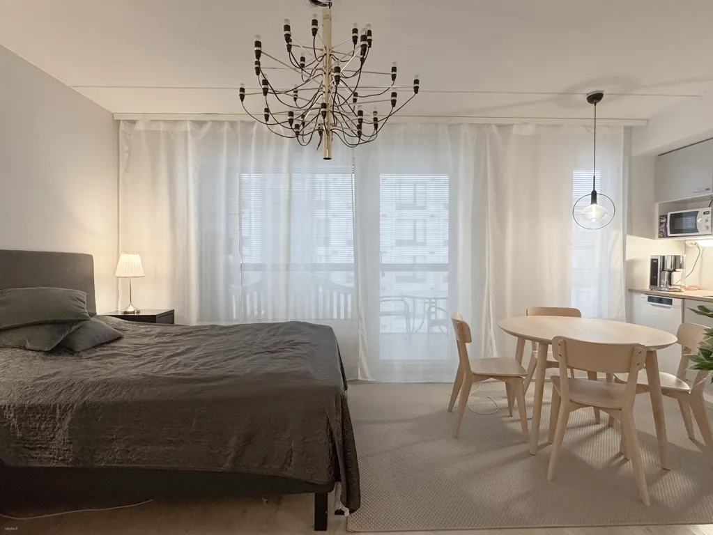 Magamistoad - Studio Apartment with Glazed Balcony in Hervanta