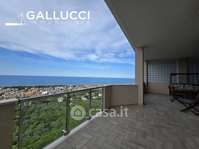 Rõdu - Spacious Attic with Sea View in Pescara