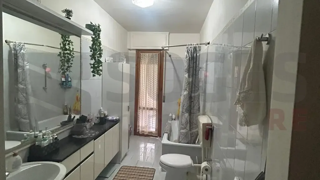 Salles de bain - Apartment with Balcony and Terrace in Florence